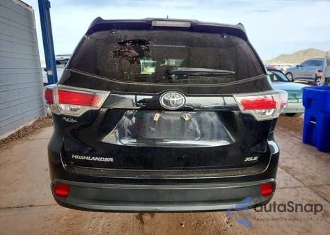 2016 Toyota Highlander Xle z USA, uszkodzony, nr VIN 5TDKKRFHXGS502008